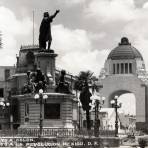 Monumento a Colón y Monumento a la Revolución