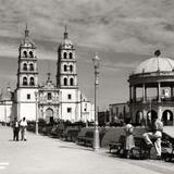 Plaza de Armas y Catedral de Durango