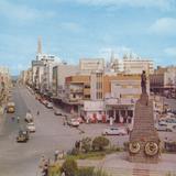 Monumento a Juárez en el cruce las calles Juárez y Pedro Moreno