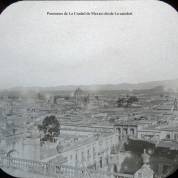 Panorama de La Ciudad de Mexico desde La catedral.