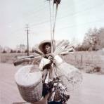 Tipos Mexicanos vendedor ambulante de Plumeros.