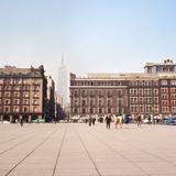 Zócalo con vista hacia Madero (1966)