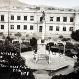 Plaza Hidalgo e Instituto Terrazas.