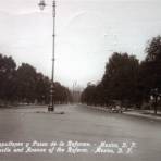 Castillo de Chapultepec y Paseo de La Reforma Cd. de Mexico.