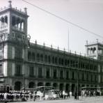 Palacio Municipal Por el fotografo Hugo Brehme.