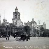 La Plaza de Armas y catedral ( Circulada el 8 de Agosto de 1907 ) .