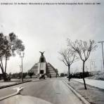 Entrada a la Cd. de Mexico Monumento a La Raza por la Avenida Insurgentes Norte Febrero de 1946