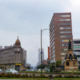 Glorieta Colón y Hotel Imperial en Paseo de la Reforma (1952)