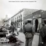 Escena callejera cerca de La Capilla de el Pocito Cd de Mexico 1939.