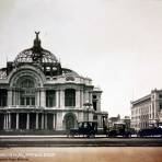 Teatro Nacional por el Fotógrafo Hugo Brehme.