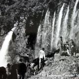 Cascada La Tzaracua.