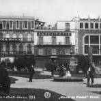 Calle Monte de Piedad, desde el Zócalo