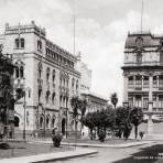 Esquina de las calles Tacuba y Condesa