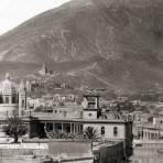 Vista panorámica hacia el Templo de San Luis Gonzaga, El Obispado y Cerro de las Mitras