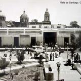 La Plaza en dia de mercado Valle de Santiago, Guanajuato.