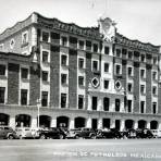 Edificio de petroleos mexicanos.