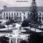 La Plaza principal de Zacapoaxtla, Puebla ( Circulada el 7 de Mayo de 1949 ).