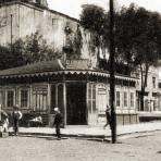 Casa comercias junto al Templo de San Diego