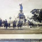 Paseode La Reforma  y estatua de Cristobal Colon por el Fotógrafo Abel Briquet.