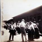 Estacion del Ferrocarril  por el Fotógrafo Abel Briquet..