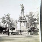 Estatua de Cristobal Colon. por el Fotógrafo Abel Briquet..