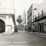 Calle Hidalgo, vista hacia la catedral