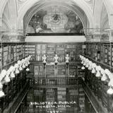 Interior de la Biblioteca Pública