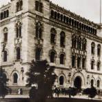 El Correo Ciudad de México por el Fotógrafo Hugo Brehme.