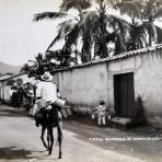 Tipos Mexicanos tipicos aguadores.. - Acapulco, Guerrero