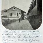 Abordando el tren  ( Circulada el 25 de Junio de 1908 ).