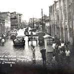 Calle Altamira inundada despues del ciclon del 2 de Octubre de 1933.