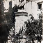 Busto de Hidalgo.