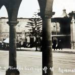 Arcos del Parian y atrio de Santiago.