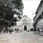 Mercado y templo.